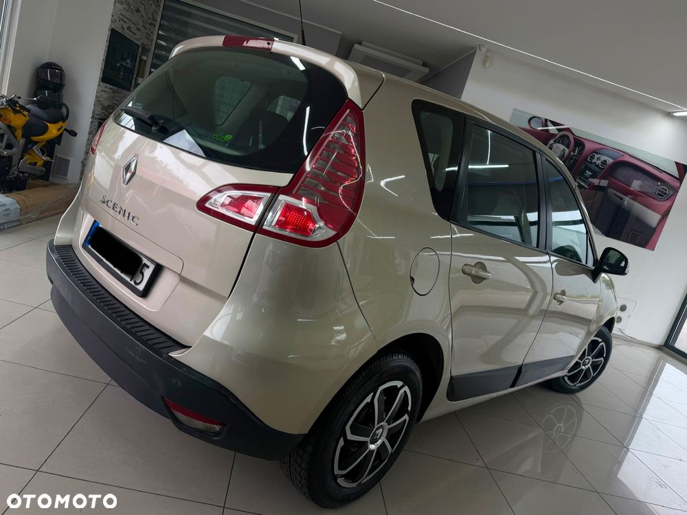 Renault Scenic - 11