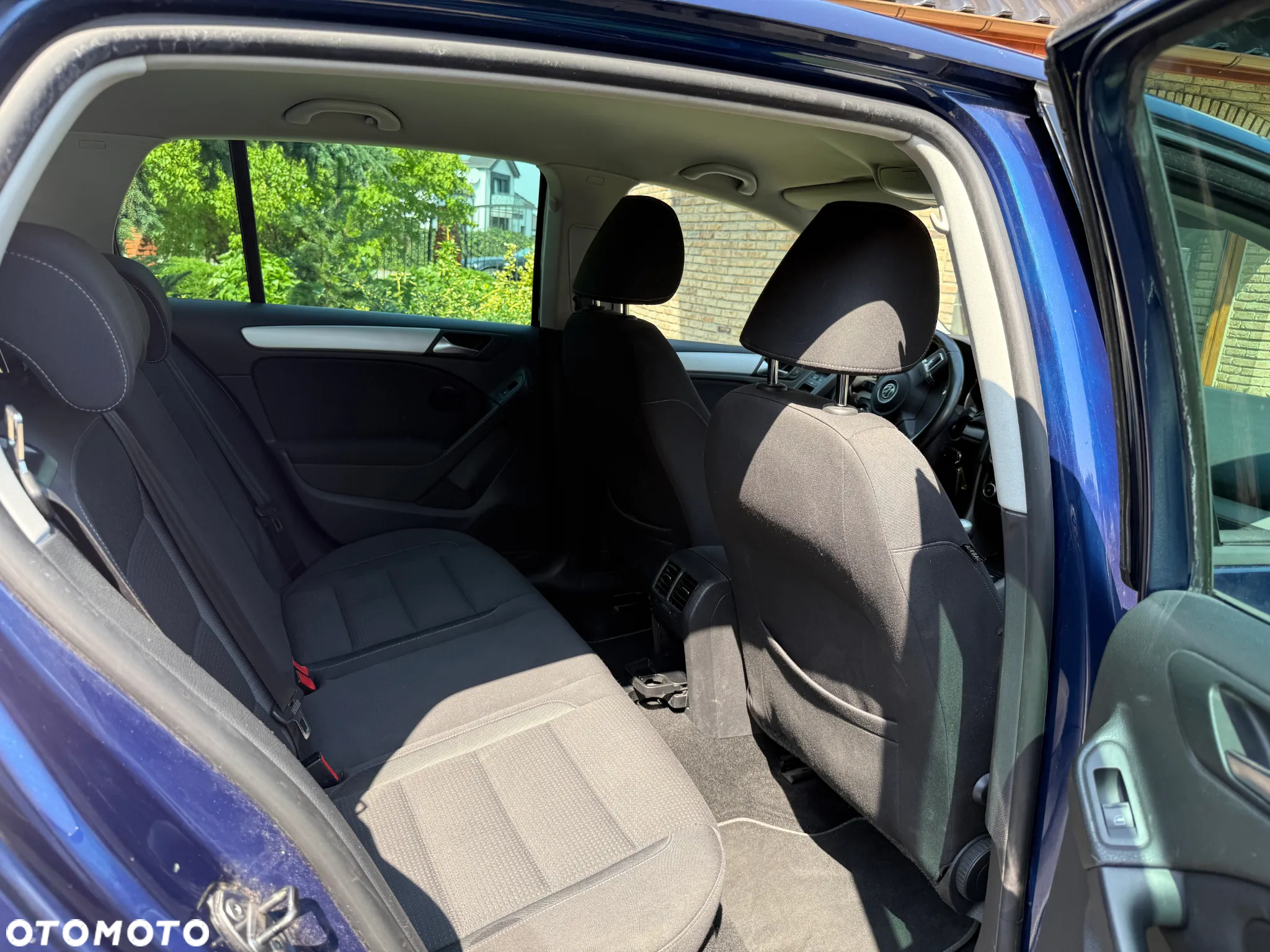 Volkswagen Golf 1.6 TDI DPF BlueMotion Technology move - 14