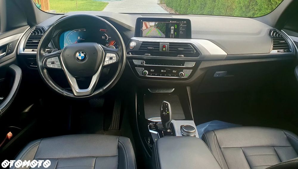 BMW X3 sDrive18d Luxury Line - 7