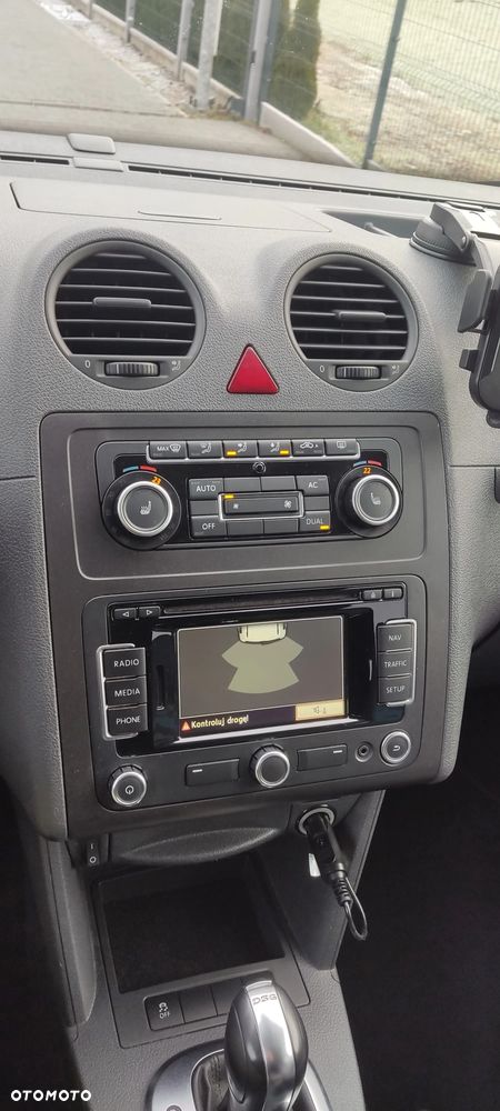 Volkswagen Caddy Comfortline Mixt DSG - 14