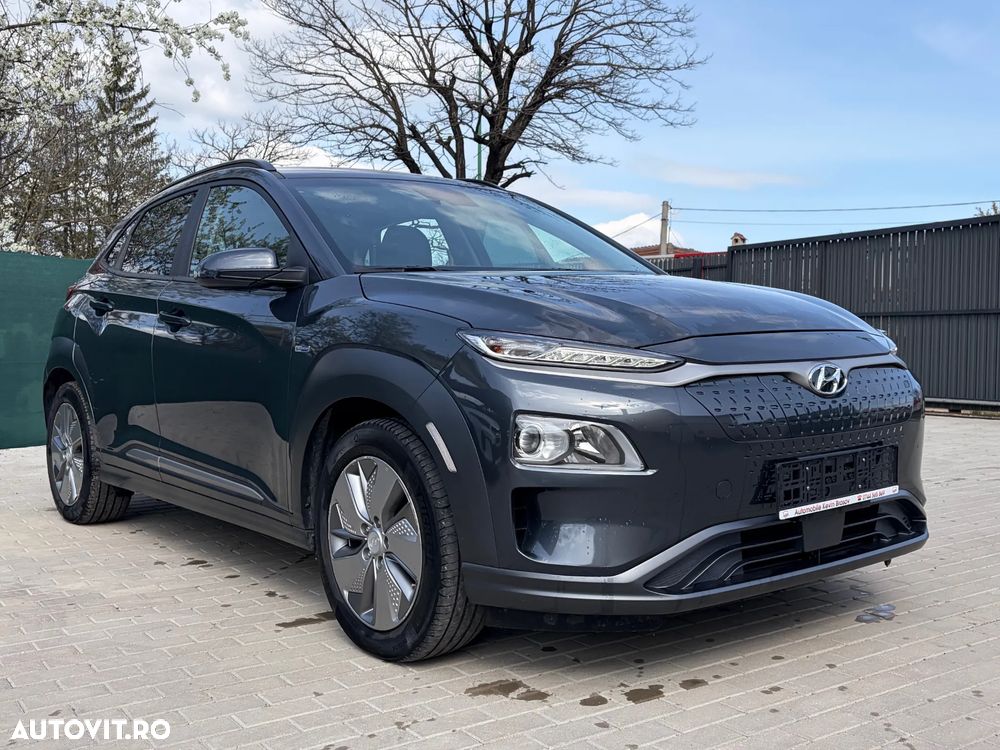 Hyundai KONA Business - 24