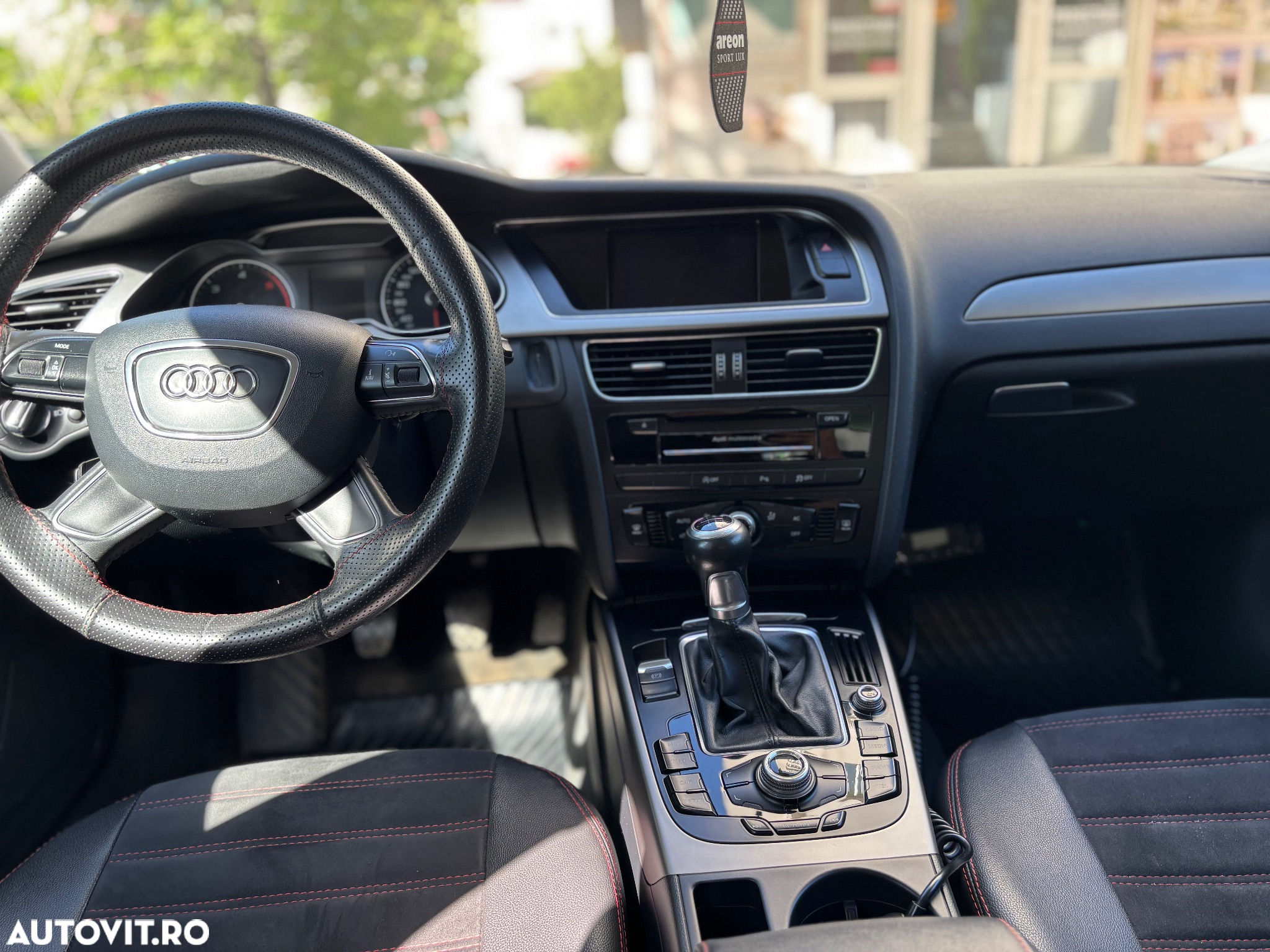 Audi A4 2.0 TDI B8 - 9