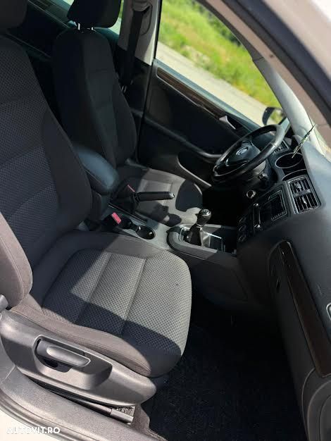 Volkswagen Jetta 1.2 TSI Comfortline - 7