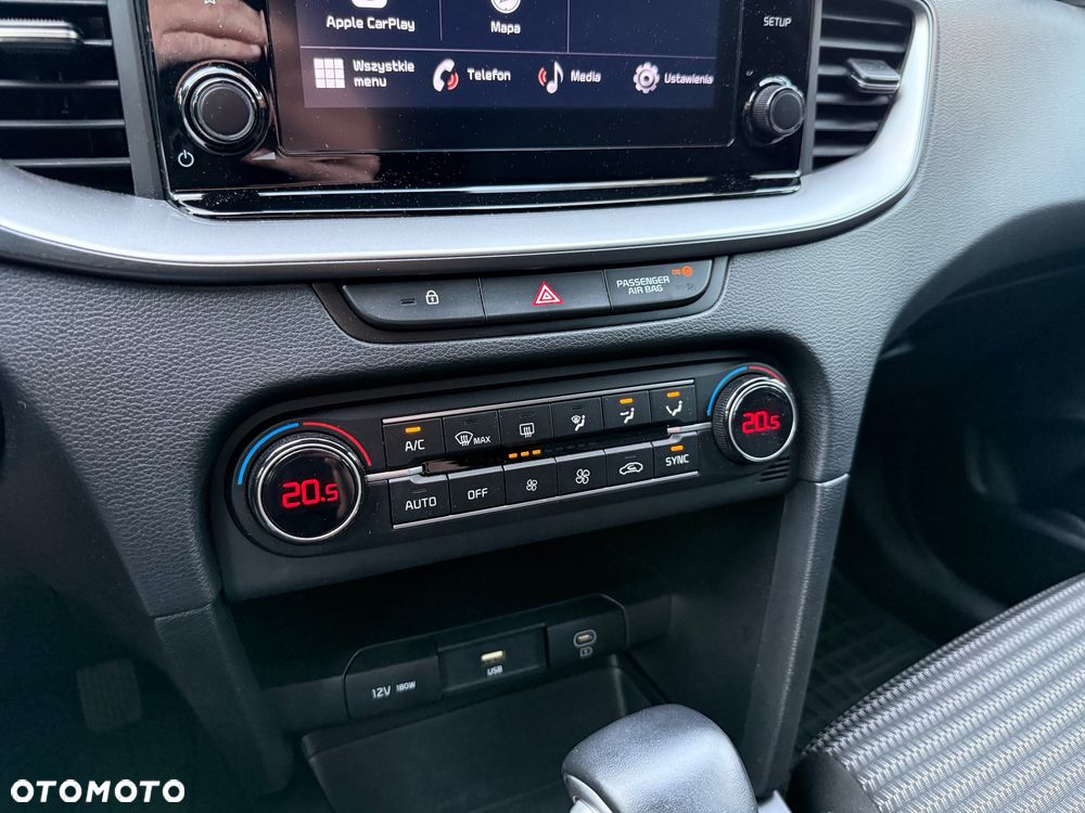 Kia XCeed - 22
