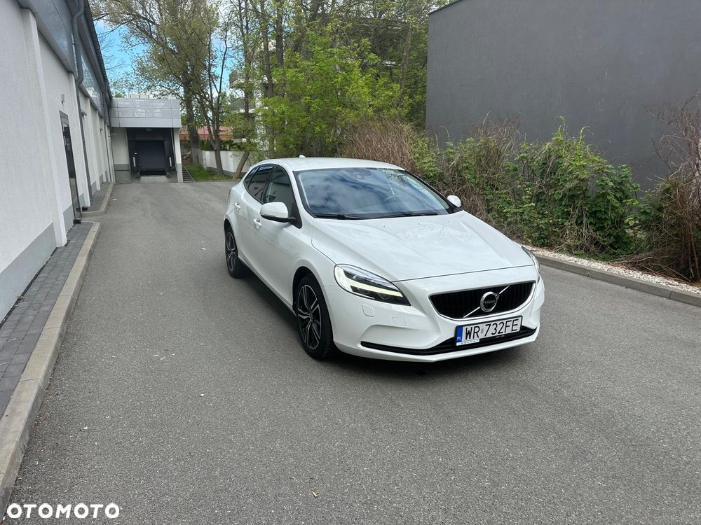 Volvo V40 D2 Drive-E Momentum - 19