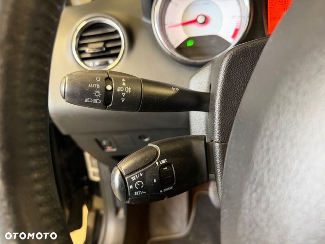 Peugeot 308 1.6 Premium - 33