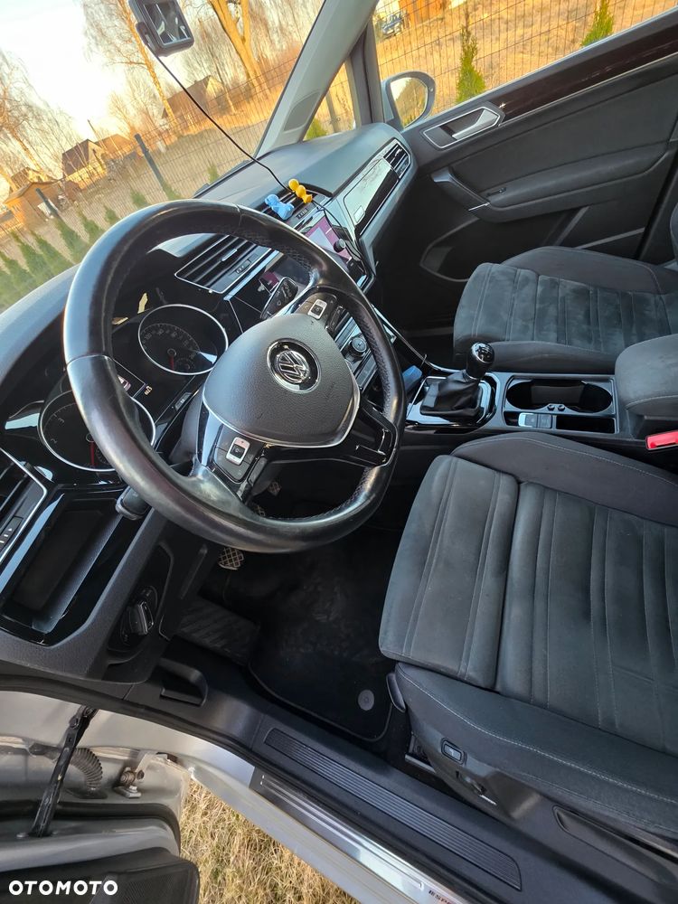 Volkswagen Touran 1.6 TDI SCR (BlueMotion Technology) Comfortline - 30
