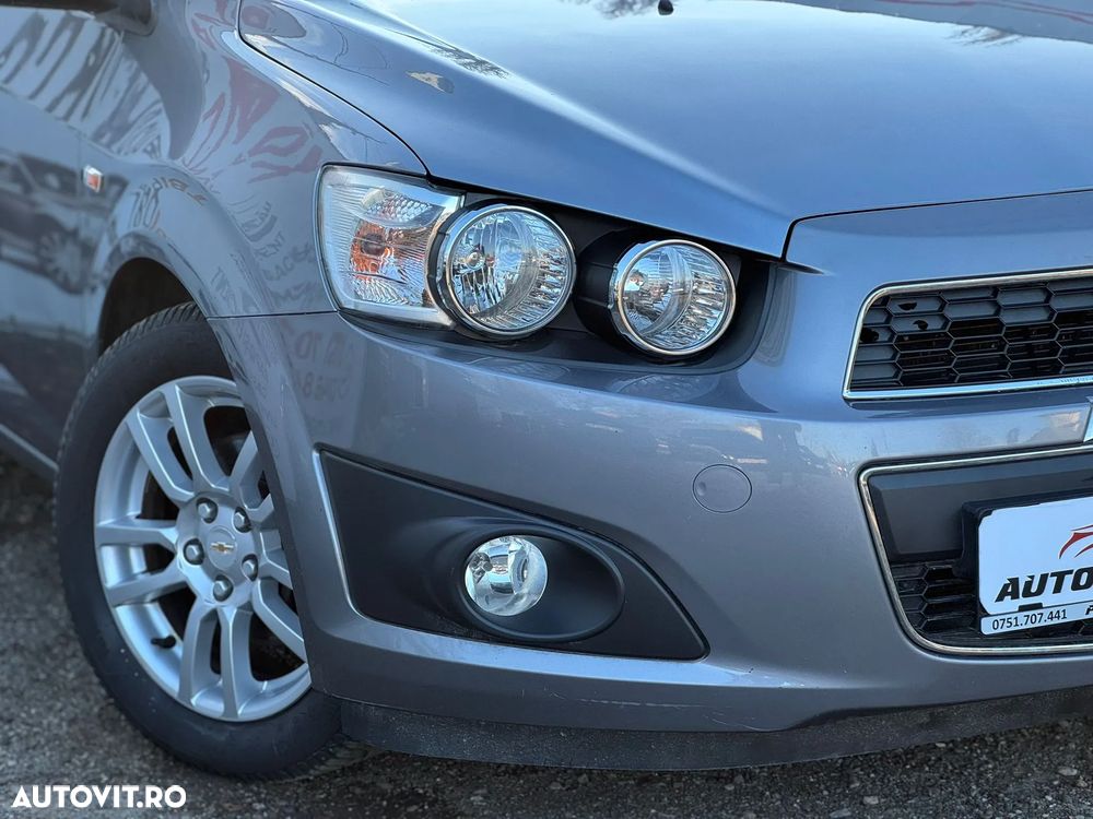 Chevrolet Aveo 1.6 LTZ - 13