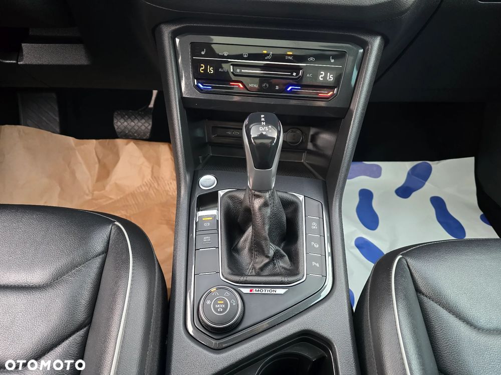 Volkswagen Tiguan 2.0 TDI SCR 4MotION DSG Elegance - 33