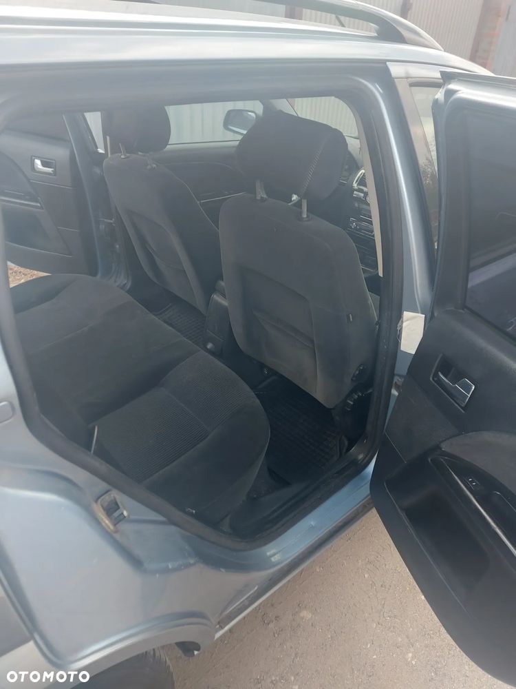 Ford Mondeo 2.0 Ghia - 14