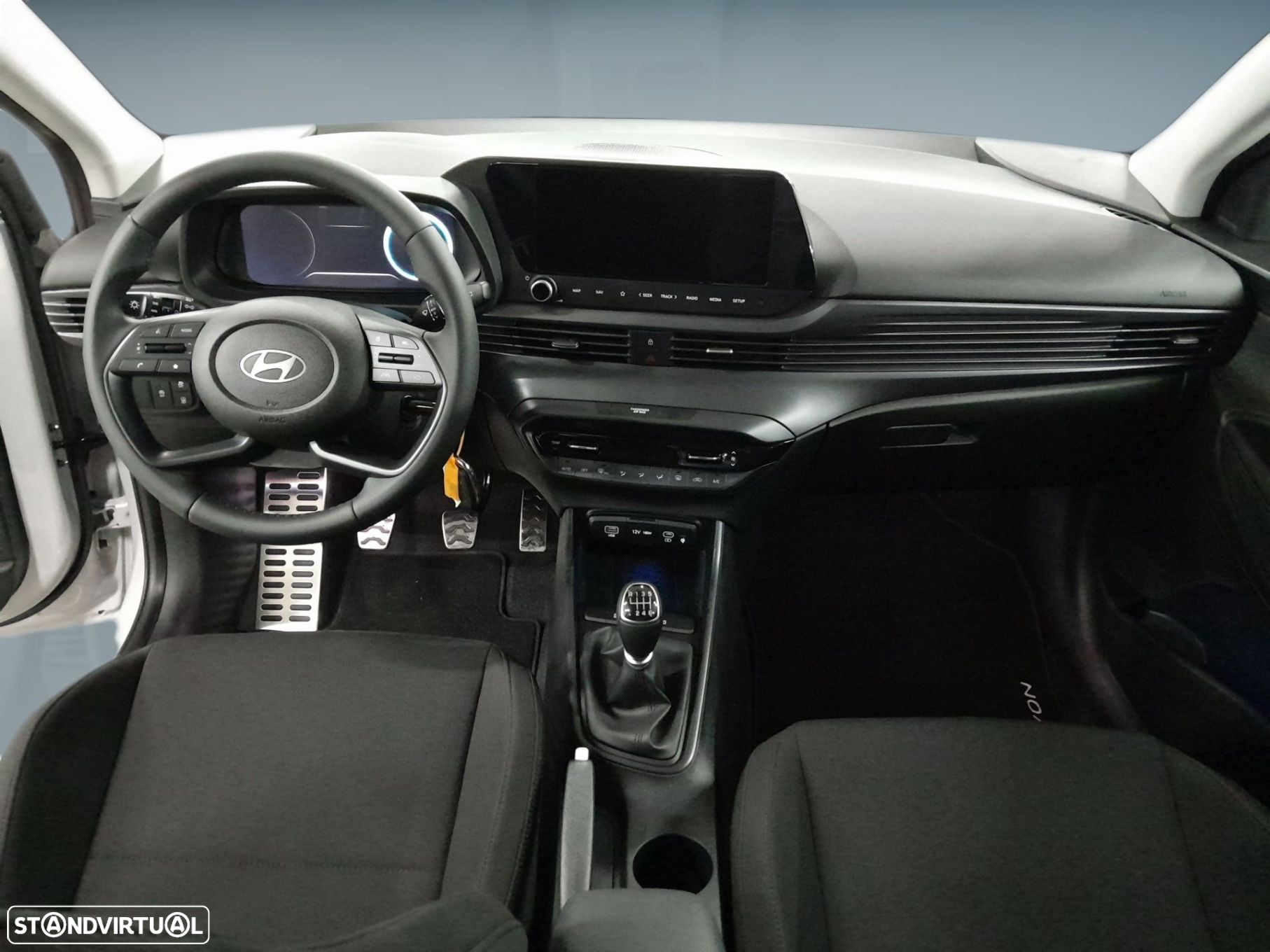 Hyundai Bayon - 12