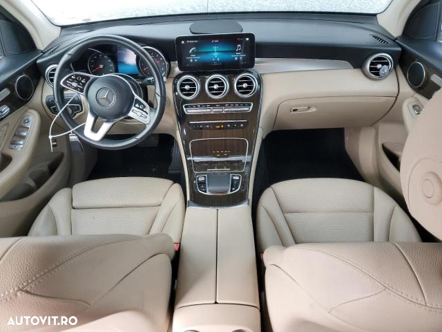 Mercedes-Benz GLC 300 4MATIC - 4