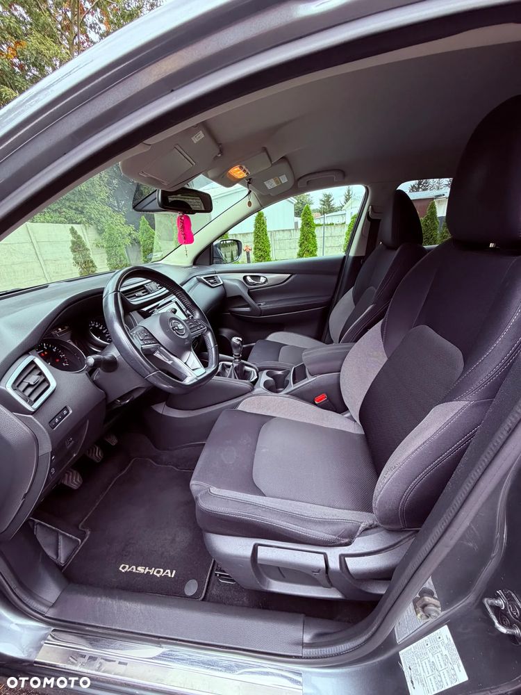 Nissan Qashqai 1.2 DIG-T N-Connecta EU6 - 9
