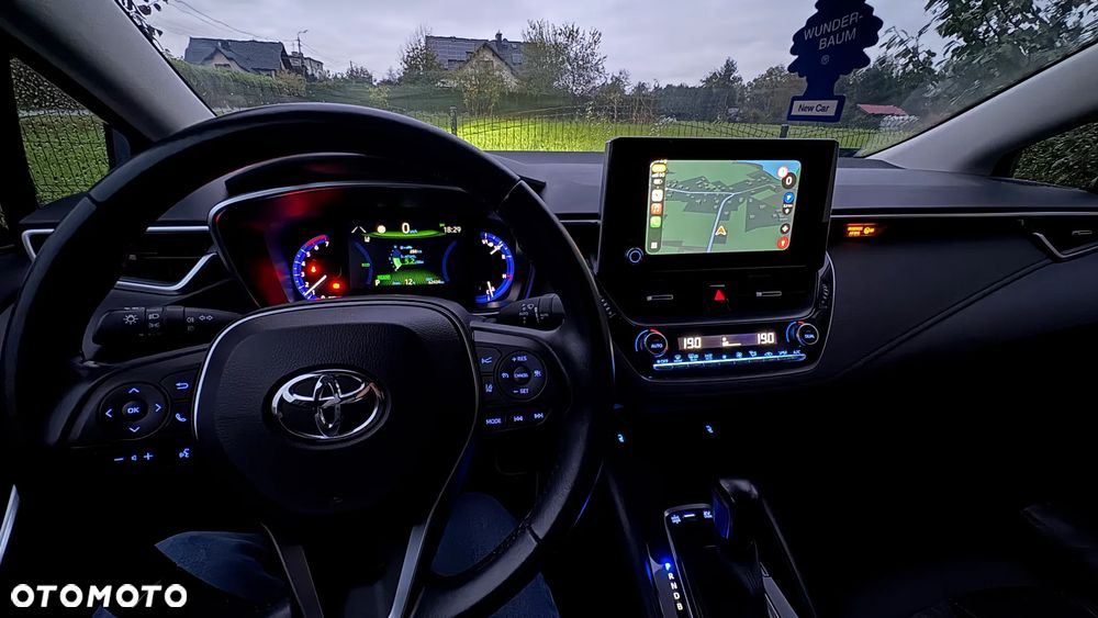 Toyota Corolla 1.8 Hybrid Comfort - 23