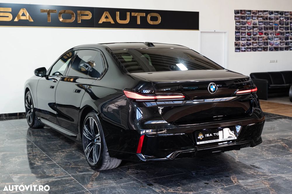 BMW Seria 7 740d xDrive MHEV - 39