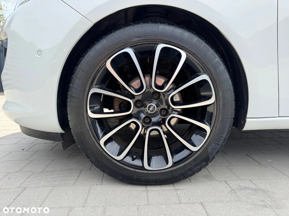 Opel Adam 1.2 White Link - 18