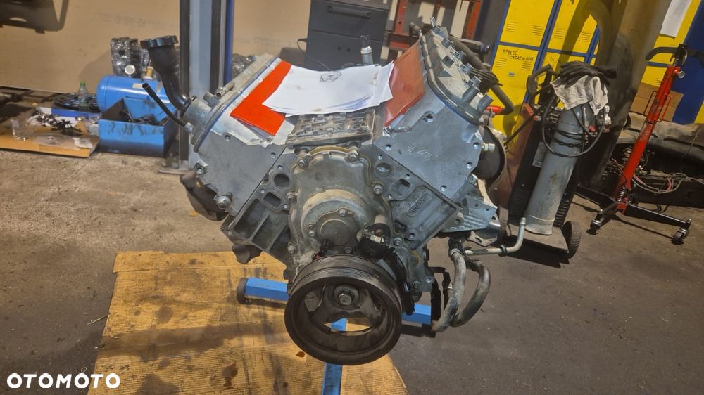 Cadillac Escalade - 30