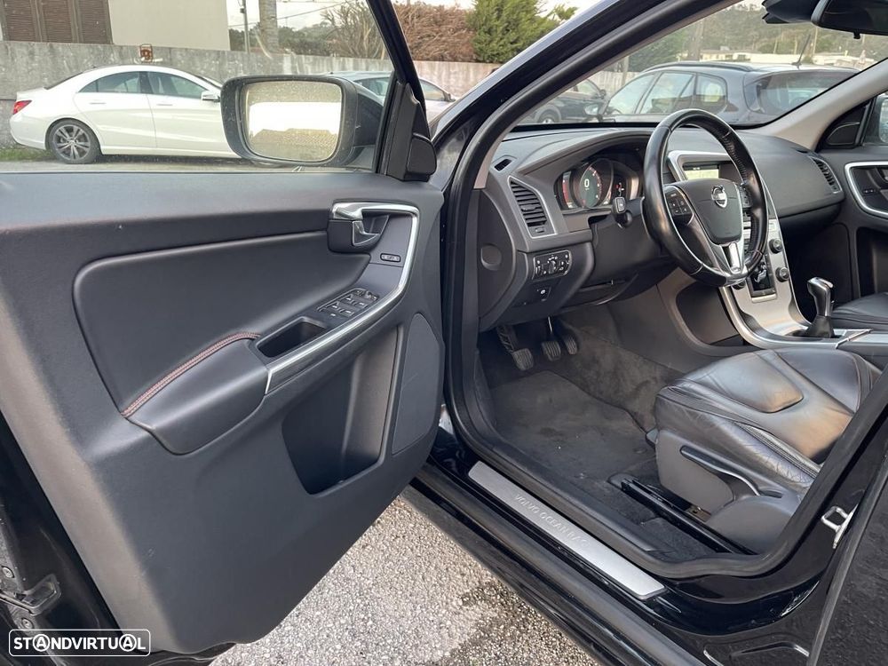 Volvo XC 60 D4 Ocean Race - 10