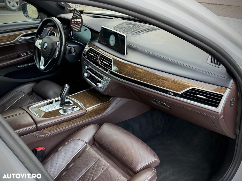 BMW Seria 7 730d xDrive - 27