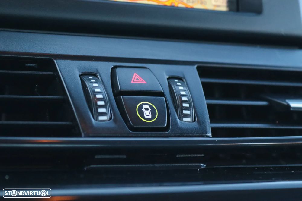 BMW 216 Active Tourer d Luxury Line - 20