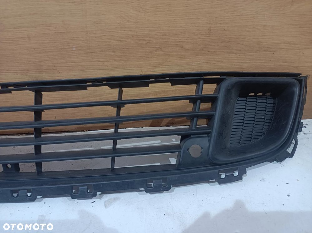 Kratka zderzaka przednia Citroen C5 III 07- 9681052677 - 3