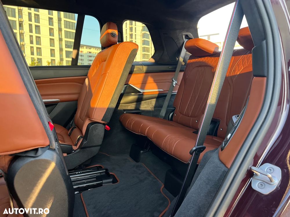 BMW X7 - 16
