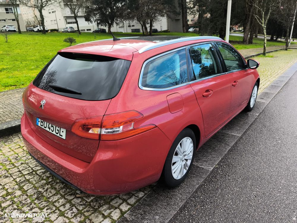 Peugeot 308 SW 1.2 PureTech Allure Pack - 2