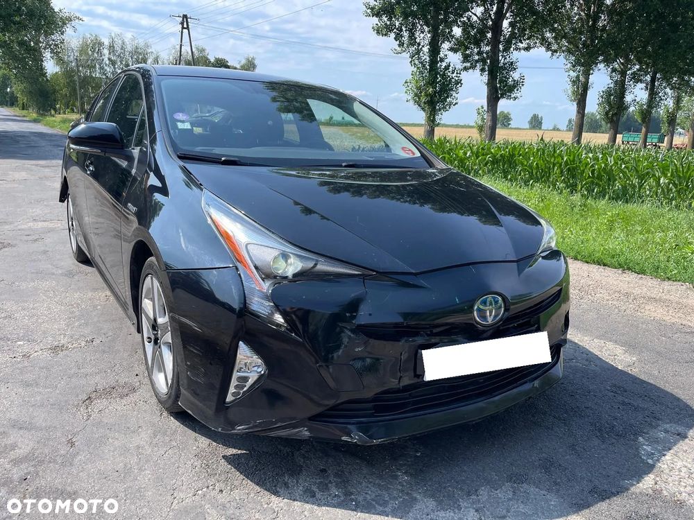 Toyota Prius Hybrid - 35