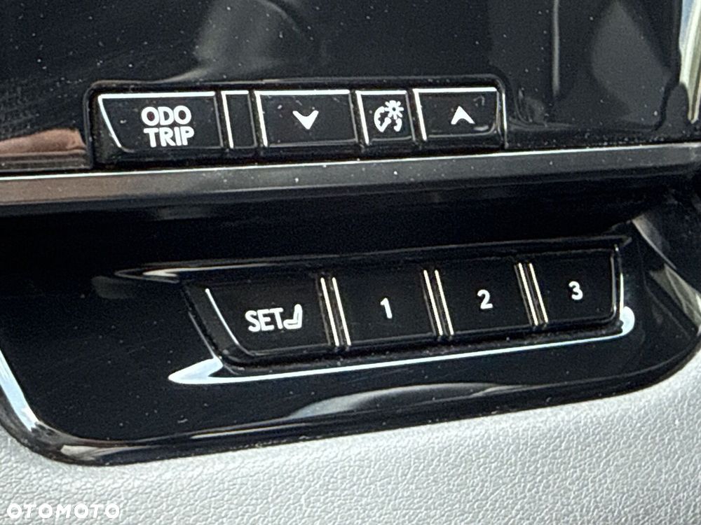 Lexus RX - 25