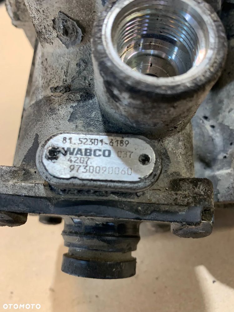 Zawór sterowania przyczepą WABCO 9730090060 MAN, DAF, VOLVO - 4