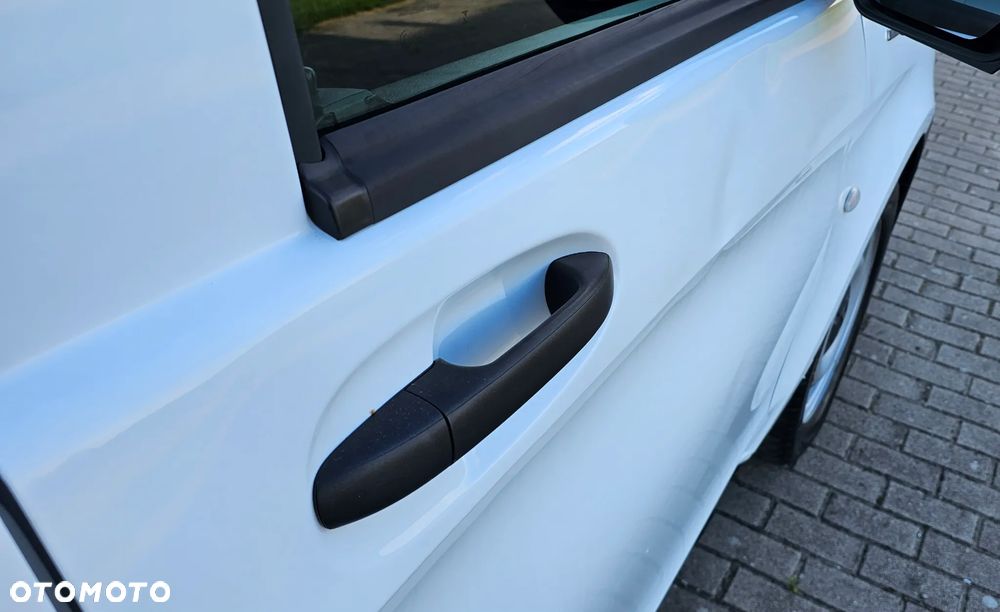 Mercedes-Benz Vito - 36
