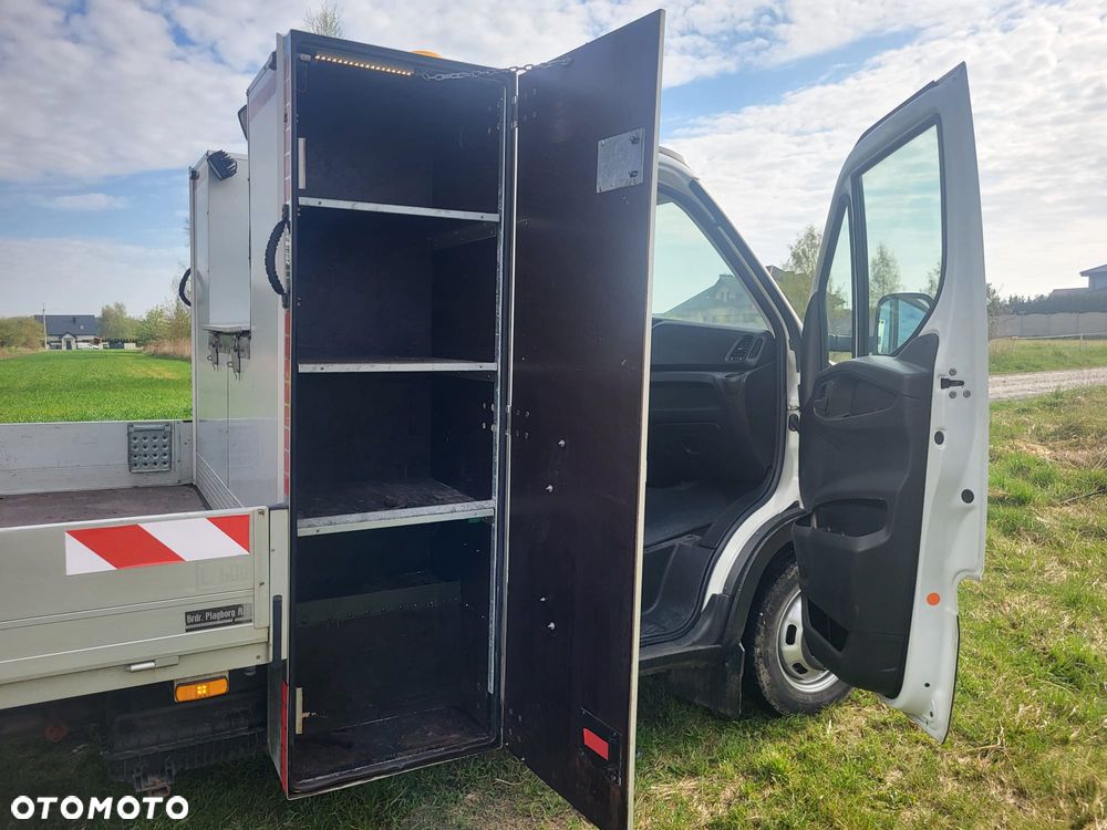 Iveco DAILY - 12