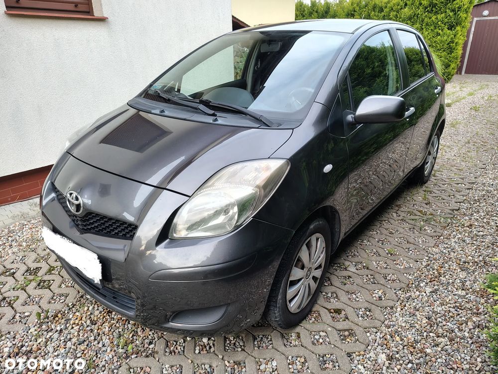 Toyota Yaris 1.33 Premium - 2