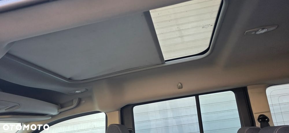 Ford Tourneo Connect 1.5 TDCi Titanium - 19