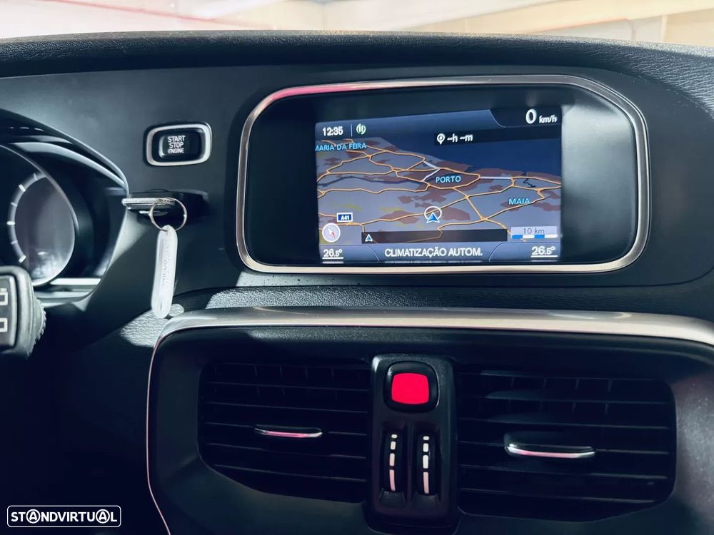 Volvo V40 1.6 D2 Momentum Eco - 25