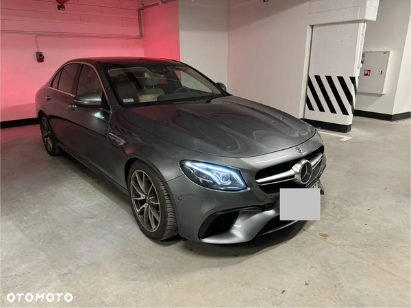 Mercedes-Benz Klasa E AMG 63 4-Matic+