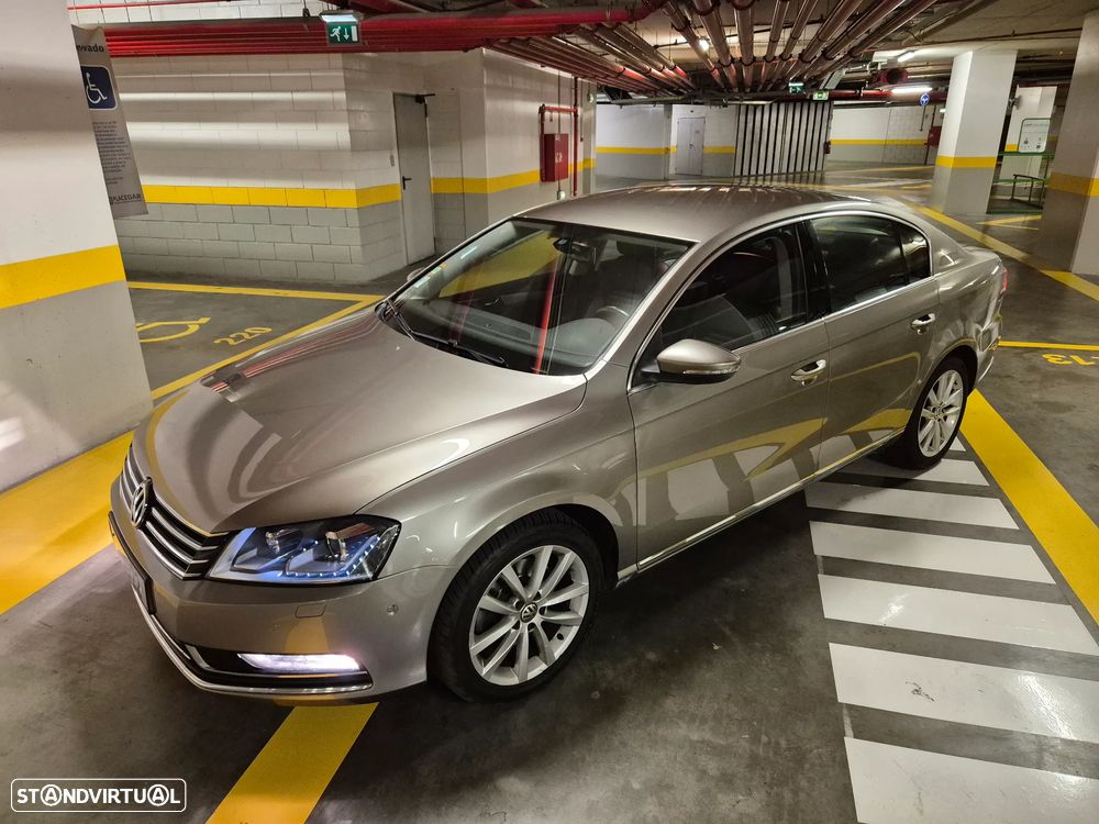 VW Passat 2.0 TDI BlueMotion Highline - 1