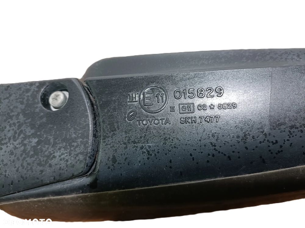 TOYOTA AVENSIS II T25 03-06 r. 4Q9 ELEKTRYCZNE LUSTERKO PRAWE EU + - 6