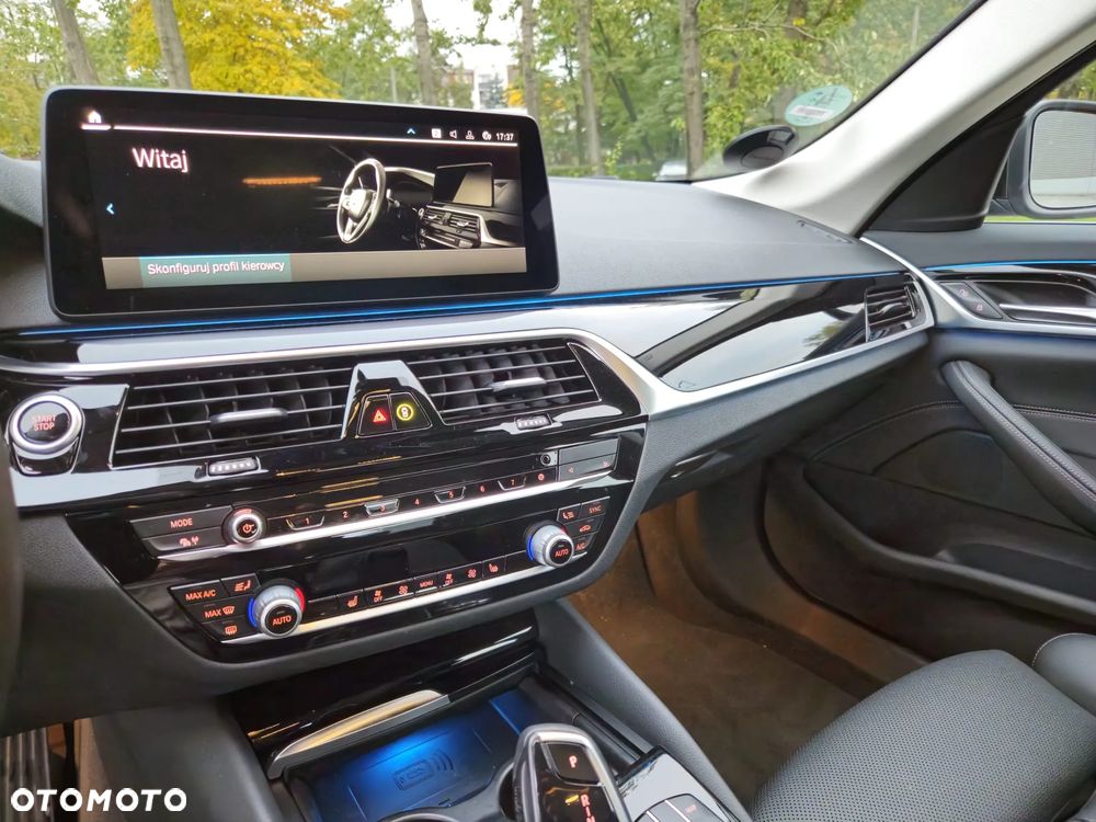 BMW Seria 5 530e Luxury Line - 5