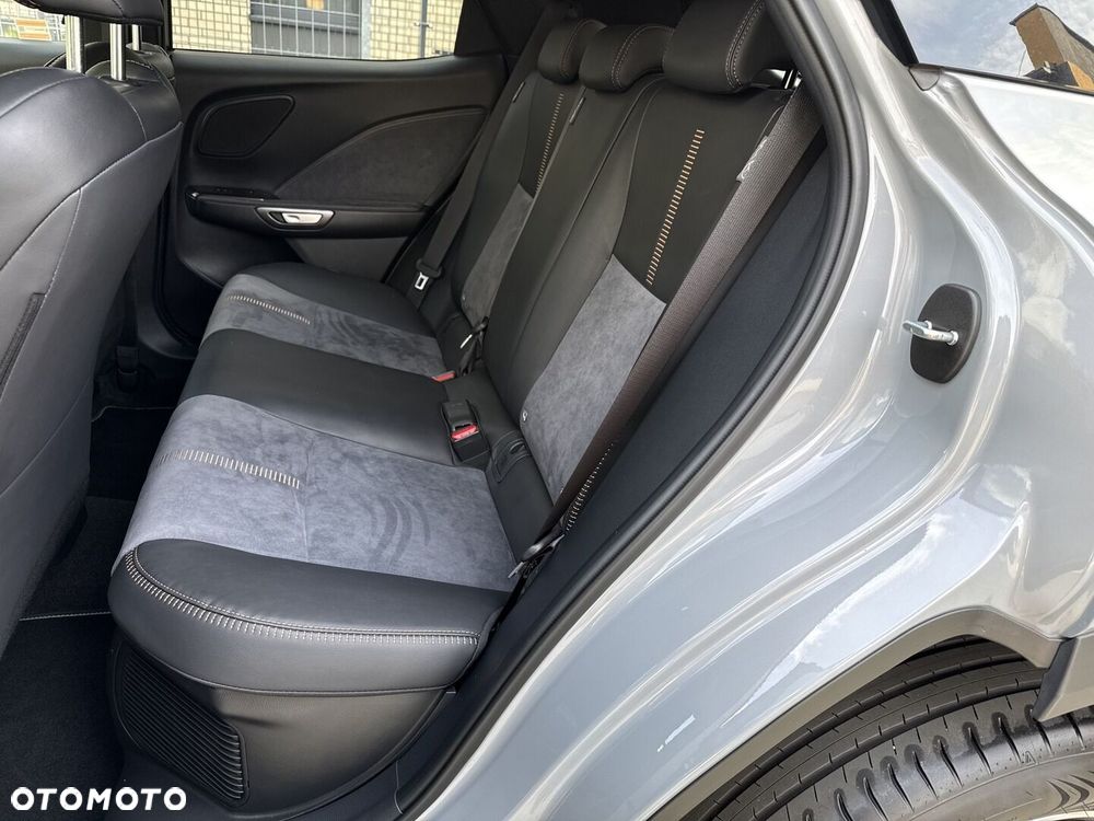 Lexus LBX 1.5 Hybrid Cool - 20