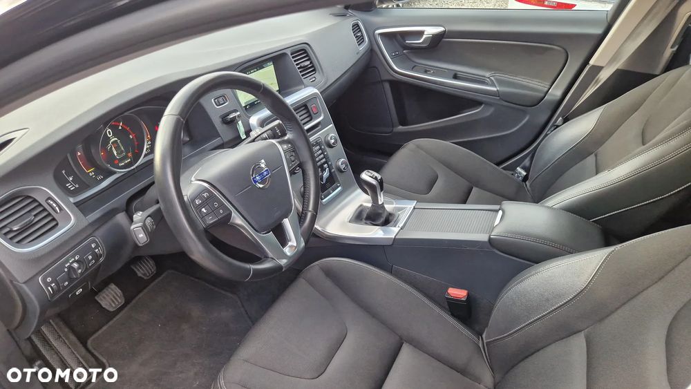 Volvo V60 D2 Kinetic - 20