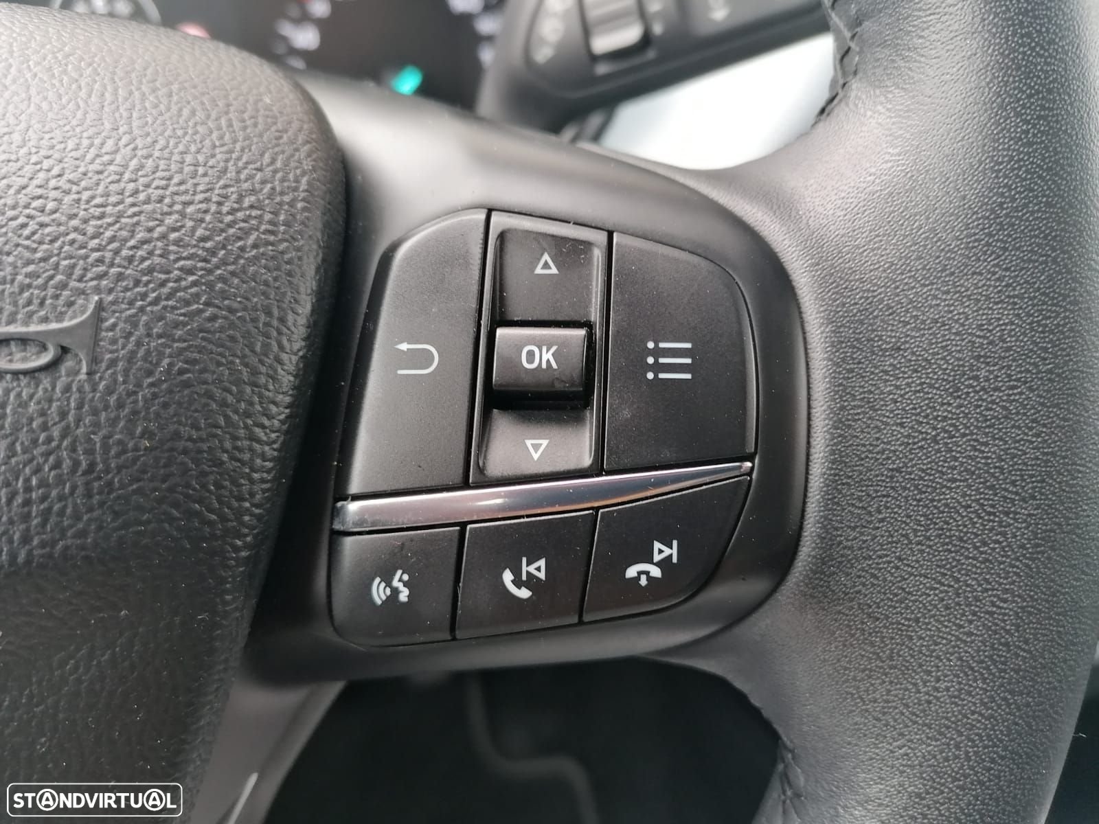 Ford Focus 1.0 EcoBoost Active X - 10