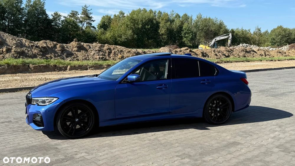 BMW Seria 3 330i xDrive M Sport - 4