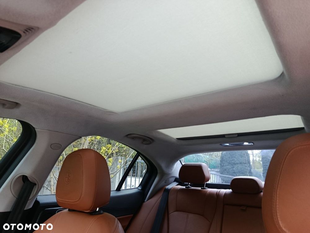 Alfa Romeo Giulia 2.0 Turbo 16V AT8-Q4 Sprint - 11