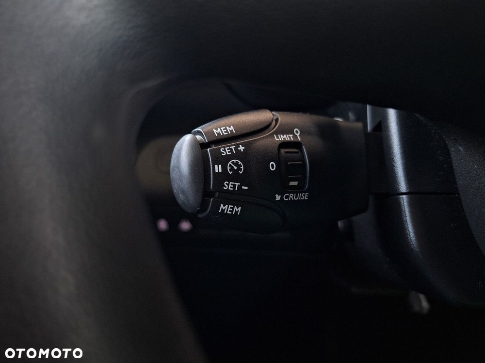 Toyota Proace City Verso 1.5 D-4D Business - 35
