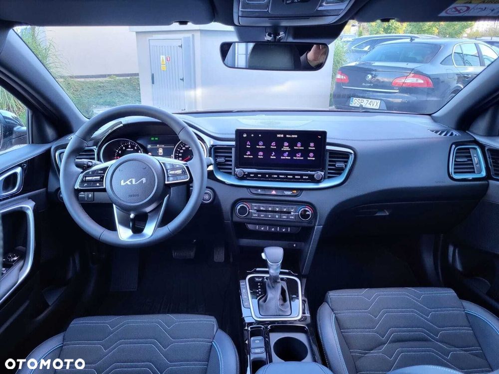 Kia XCeed 1.6 T-GDI Tribute DCT - 30