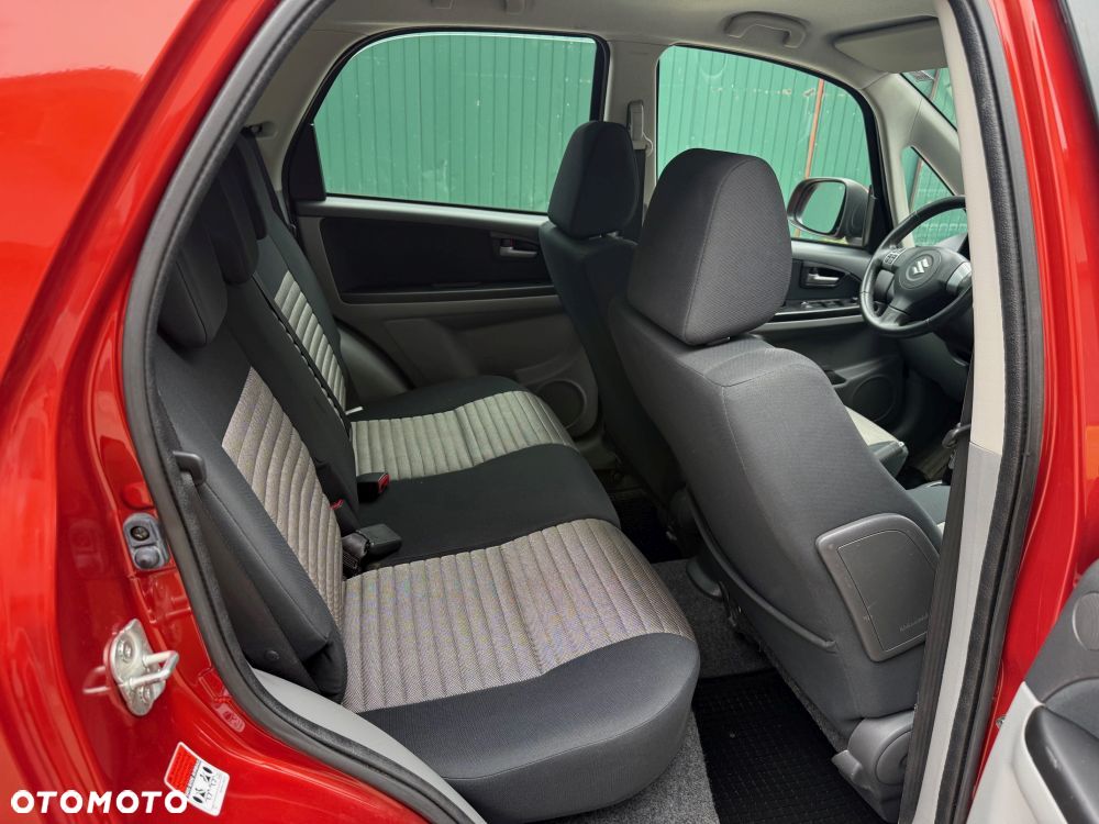 Suzuki SX4 1.6 VVT 4x4 Club - 6