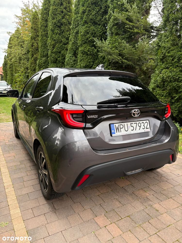 Toyota Yaris - 4