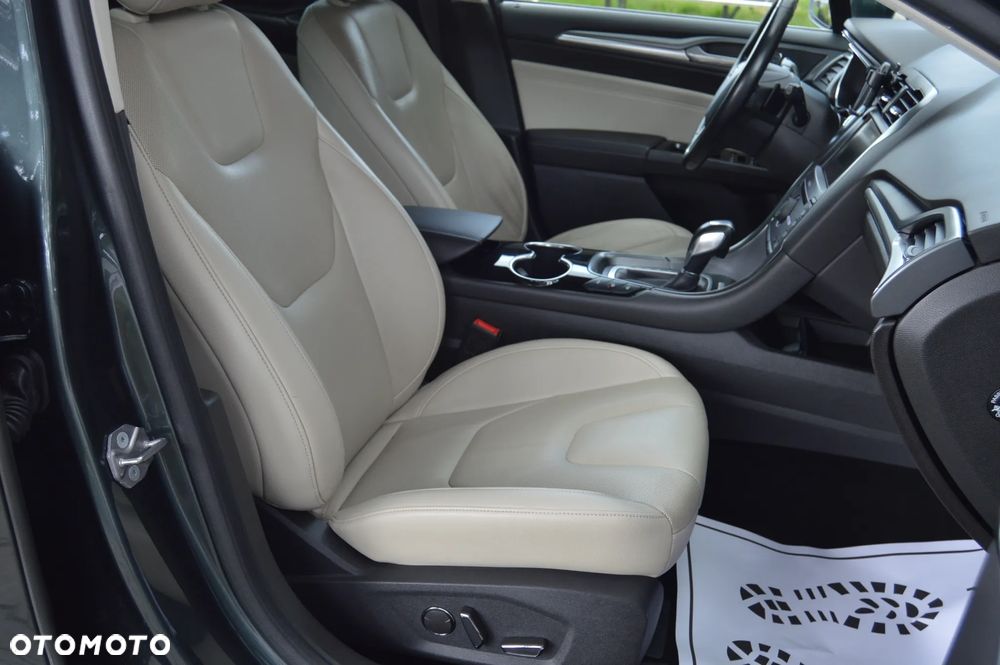 Ford Mondeo 2.0 TDCi Bi-Turbo PowerShift-Aut Titanium - 32