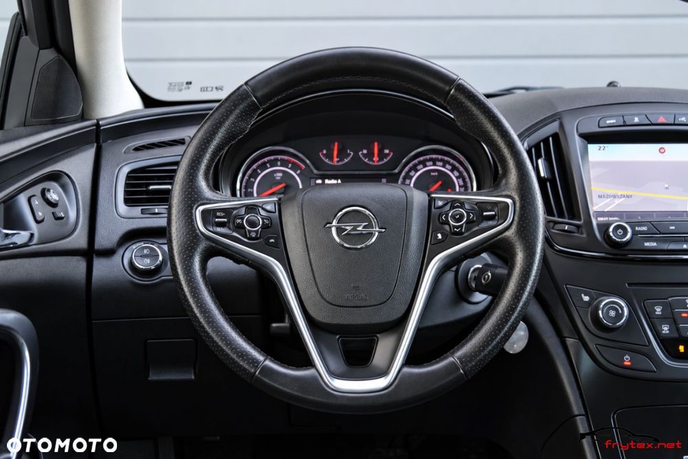 Opel Insignia - 31